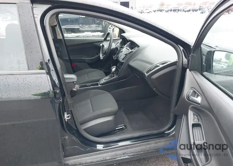 2017 Ford Focus Se z USA, uszkodzony, nr VIN 1FADP3K2XHL240489